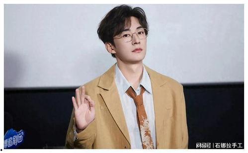 刘学义捂脸爆料视频,揭秘背后惊人真相